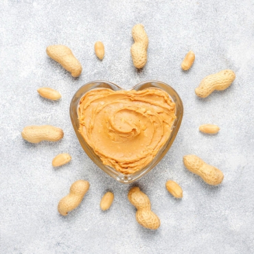 homemade-organic-peanut-butter-with-peanuts